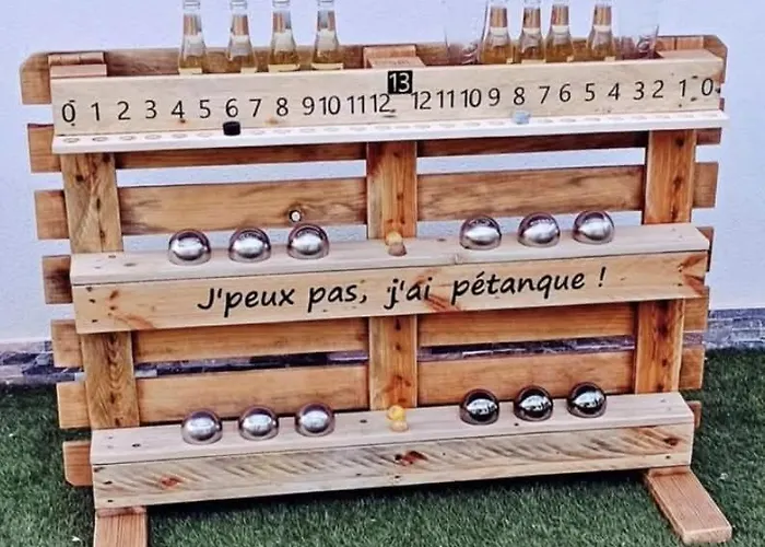 chambre avec salle de bain privatisée avec petit déjeuner compris